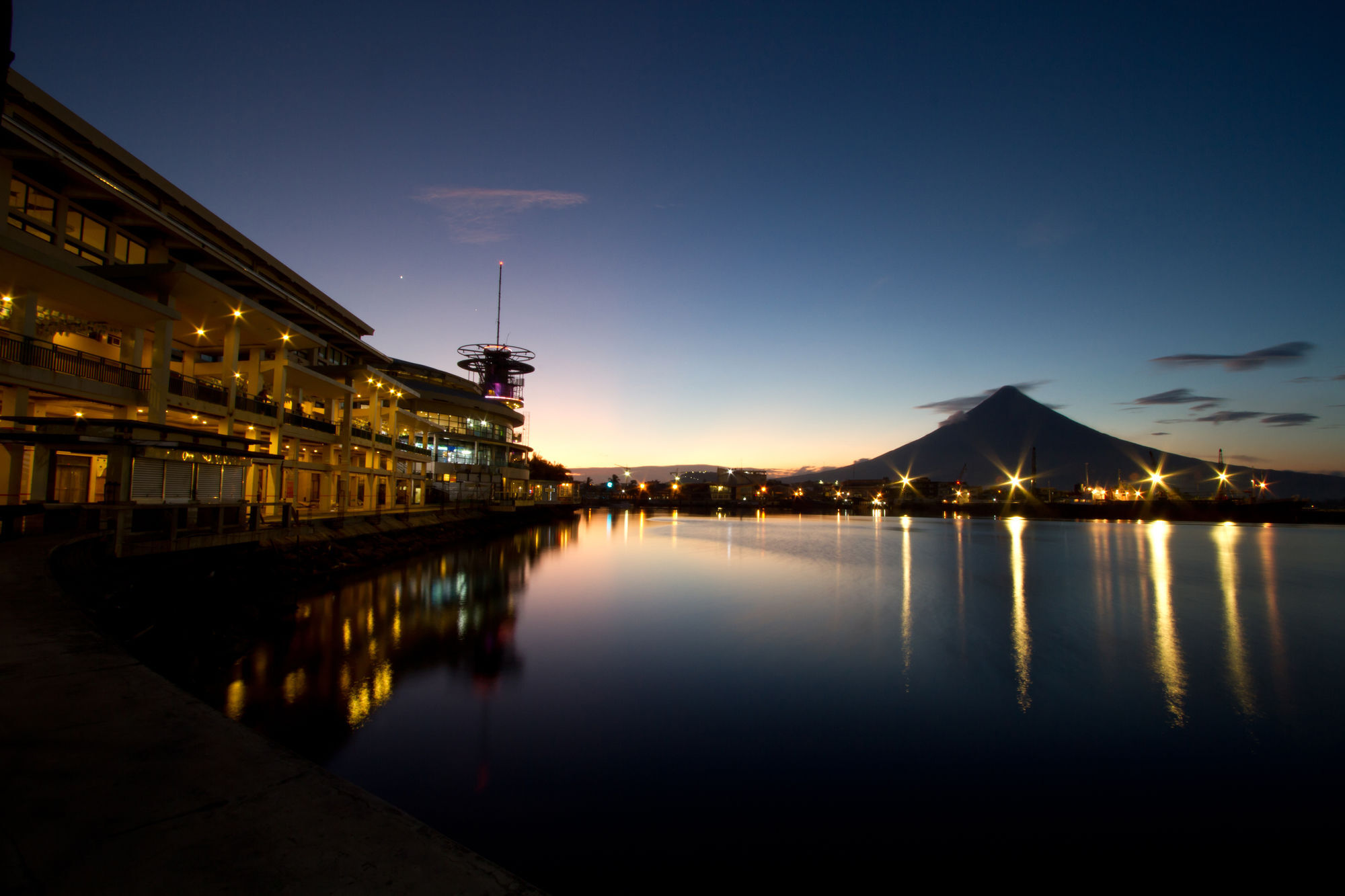 Ellis Ecotel Legazpi Exterior foto